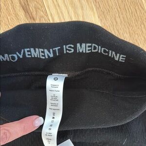 lululemon Black Leggings size 2  movement is medicine